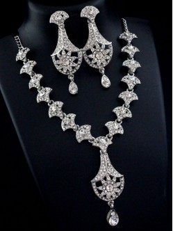 stone-jewellery-necklaces-1720FN3460